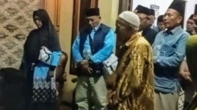 Pemberangkatan Jamaah Haji Jepara Berlangsung Khidmat, Diwarnai Tangis Haru Keluarga