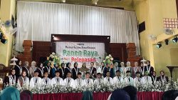 SMA Negeri 1 Mayong Gelar Pelepasan Kelas XII dengan Konsep Unik Panen Raya Hidroponik